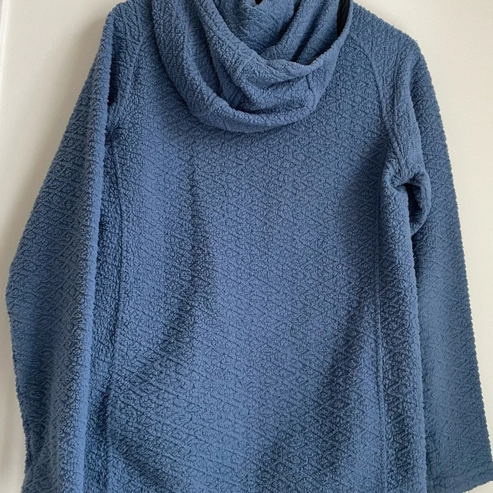 Patagonia Diamond Capra Hoodie Fleece in Woolly Blue - Picture 3 of 4
